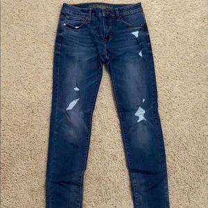 American eagle distressed jeans